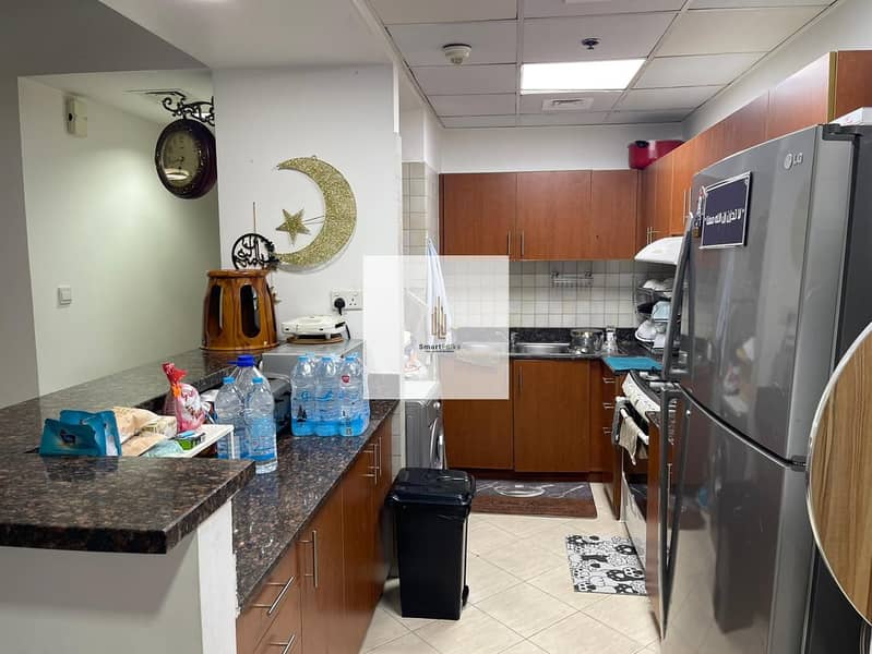 10 ed993476-e5d1-4bd5-b873-8cdb46870ac0. jpg
