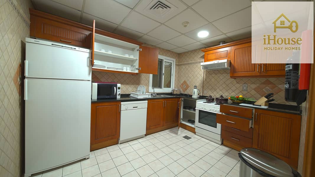 4 1BR- KITCHEN. jpg