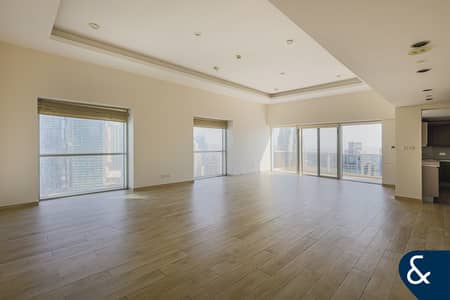 3 Bedroom Apartment for Sale in Dubai Marina, Dubai - Fully Upgraded | Full Marina View | High Ceilings