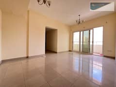 شقة في بناية ام بي أبو شغارة،أبو شغارة 2 غرف 35990 درهم - 14446231