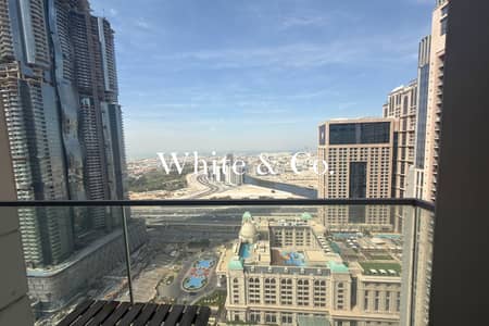 2 Bedroom Flat for Sale in Business Bay, Dubai - Largest Layout | Vacant | Canal and Sea view