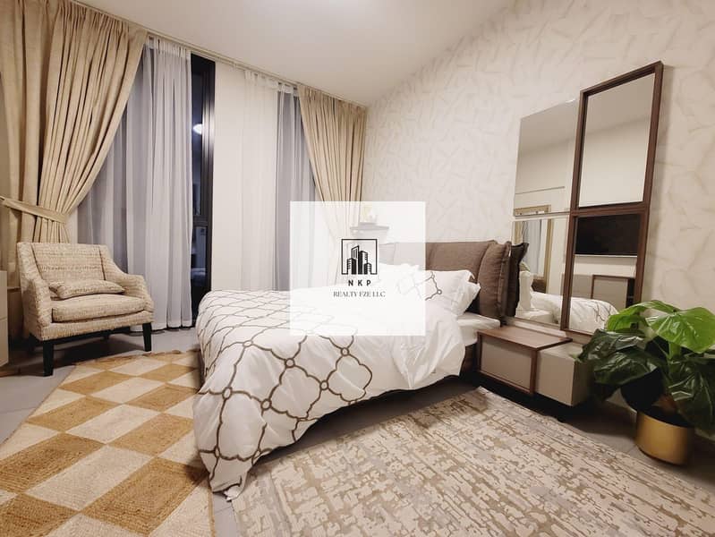 Specious luxury apartment for rent