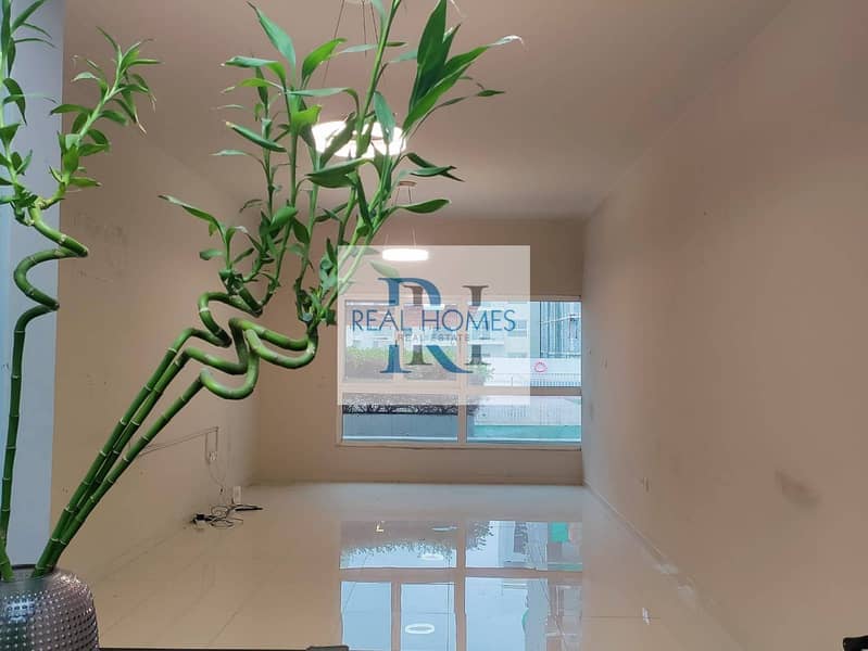 Spacious and bright one bedroom apartment in jvc