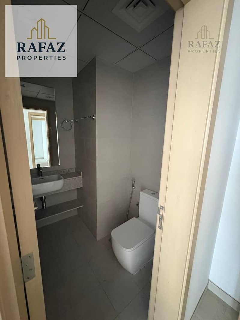 Spacious 3BR Apartment | Prime Jumeirah Garden City Location | 4 Cheques