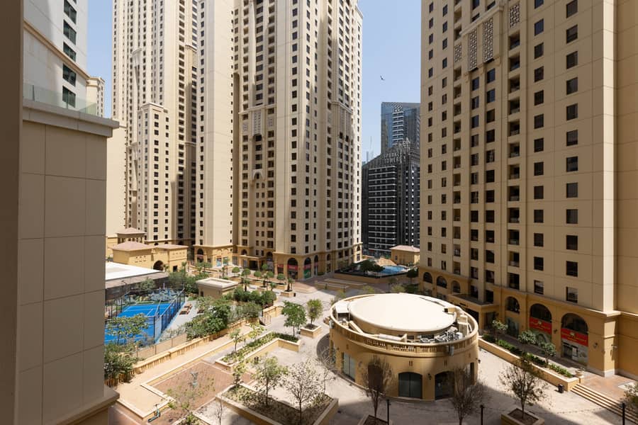 Fully furnished 5BR | Spacious layout | Prime beachfront location