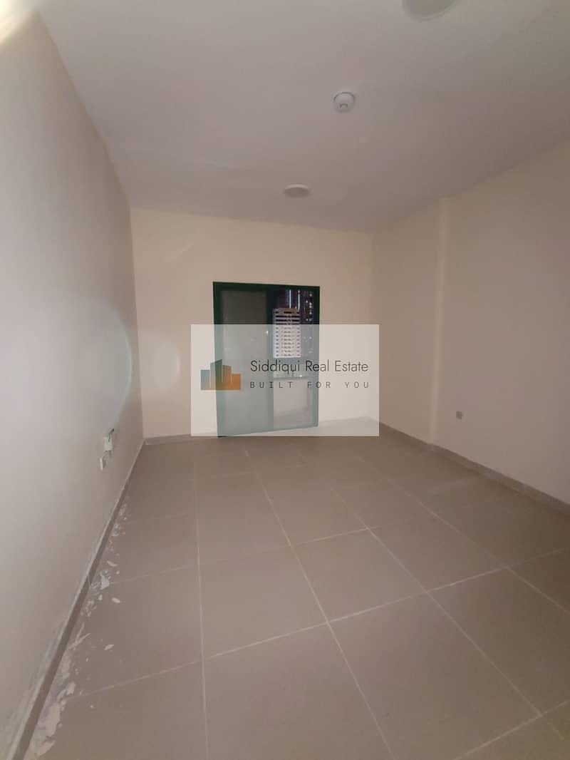 1BHK AT VERY PRIME LOCATION NEAR DUBAI BORDER ONLY FOR AFRICAN FAMILIES CALL ADIL