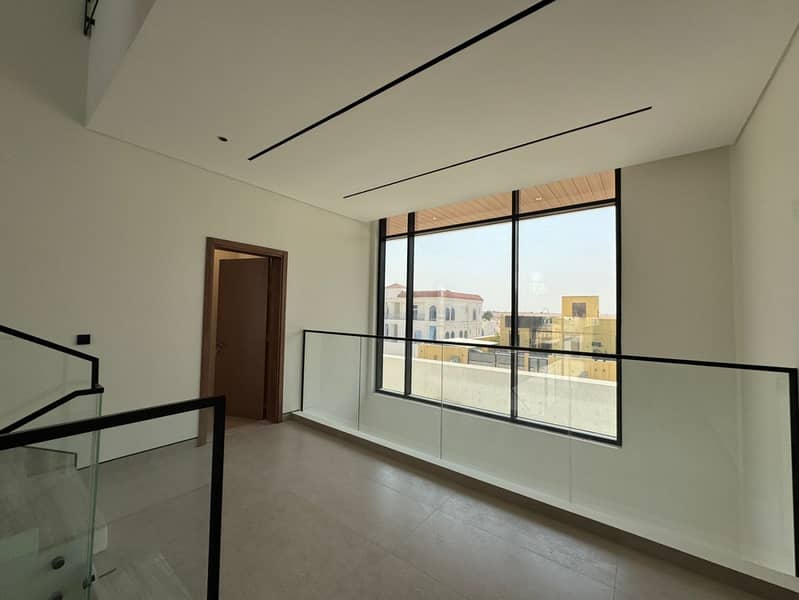 Spacious 5-BR|Majlis & Maids Room| Garden - Image 10