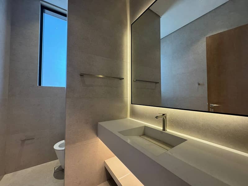 Spacious 5-BR|Majlis & Maids Room| Garden - Image 33