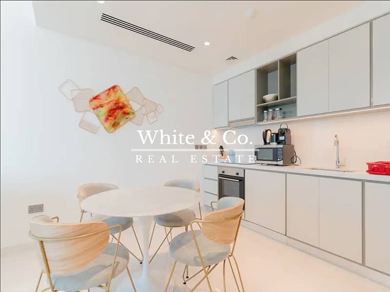 Sea views | Bright and Spacious | VOT