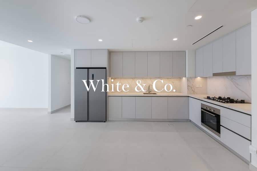 Marina & Palm Views | Beachfront | 2YR PHPP