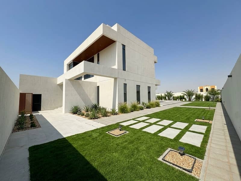 Spacious 5-BR|Majlis & Maids Room| Garden