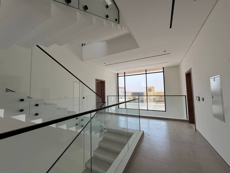 Spacious 5-BR|Majlis & Maids Room| Garden - Image 9