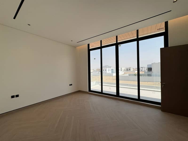 Spacious 5-BR|Majlis & Maids Room| Garden - Image 12