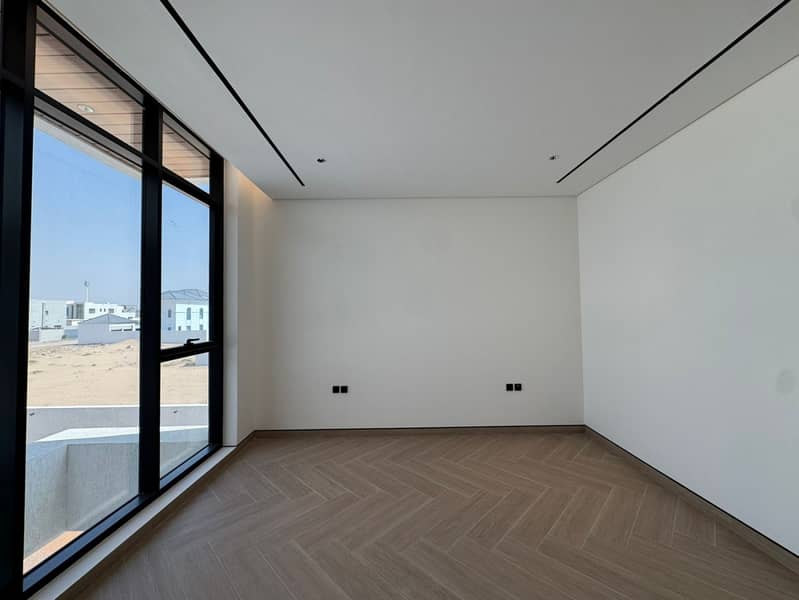 Spacious 5-BR|Majlis & Maids Room| Garden - Image 18