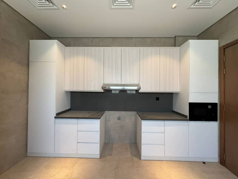 Spacious 5-BR|Majlis & Maids Room| Garden - Image 21