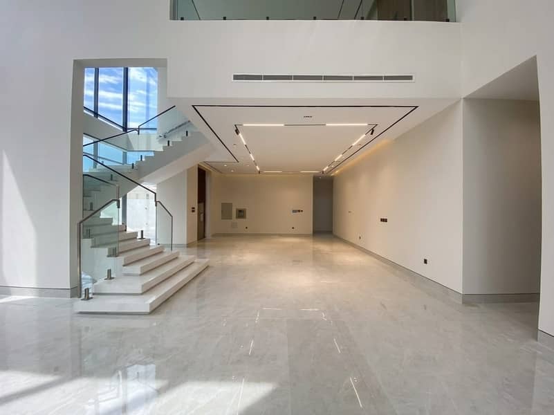 4BR VILLA | MAJLIS & HALL | MAID ROOM - Image 6