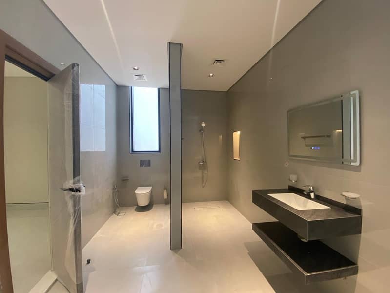 4BR VILLA | MAJLIS & HALL | MAID ROOM - Image 11