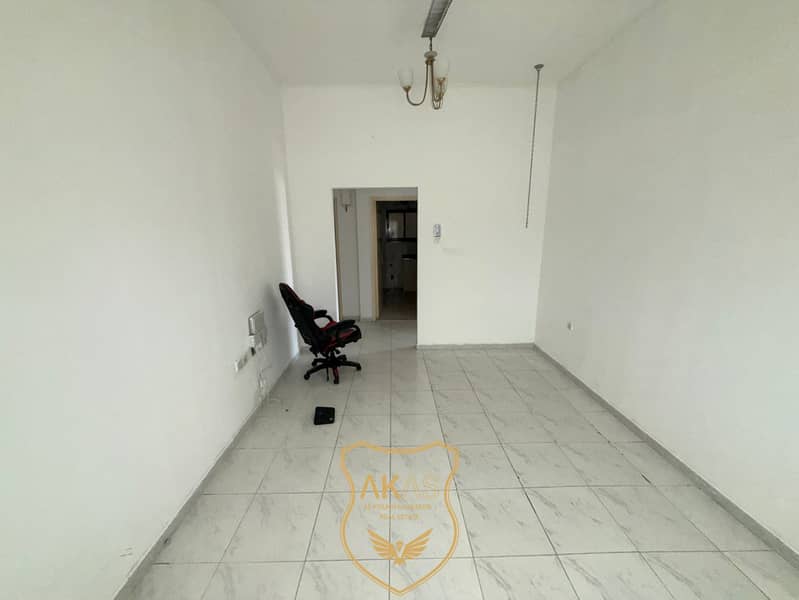 Neat & Clean 2 Bedroom Apartment with Double Balcony for Family