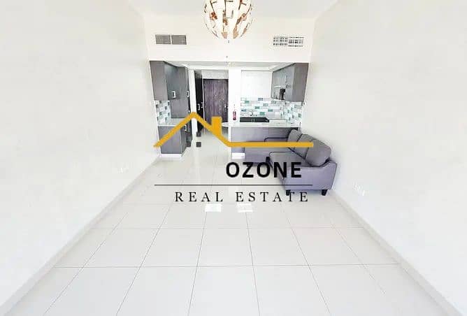 GRAB NOW ~ STUDIO ~ GYM - POOL ~ COVERED PARKING