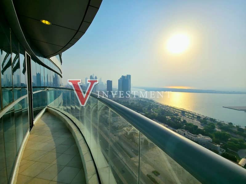 Spacious Family Apartment Balcony & Sew View