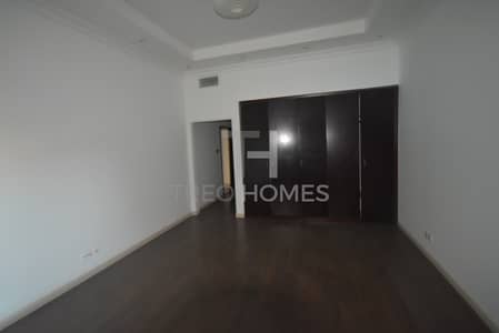 Upgraded Apartment |Best location by Shops Upgraded Apartment |Best location by Shops