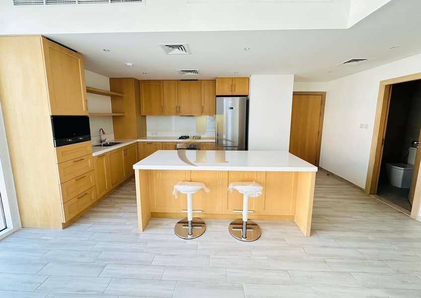 Massive 2 BHK with Balcony | Fully Fitted Kitchen | Open Kitchen