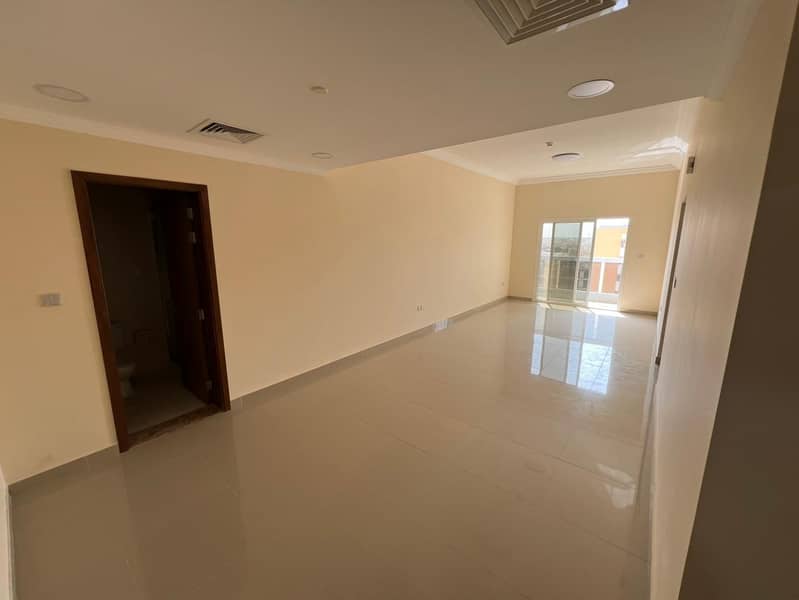 For annual rent: One-bedroom apartment in Al Jurf 3, behind the Chinese Market and close to Ajman Festival City. A prime location with easy access to