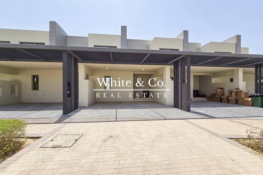 Close to Pool | Nice Garden | Brand New Close to Pool | Nice Garden | Brand New