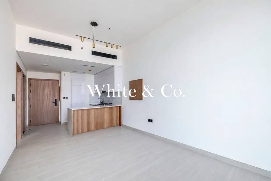 PRIME LOCATION | VACANT | LUXURY PRIME LOCATION | VACANT | LUXURY