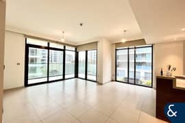 Corner Unit / Vacant & Viewable / Managed