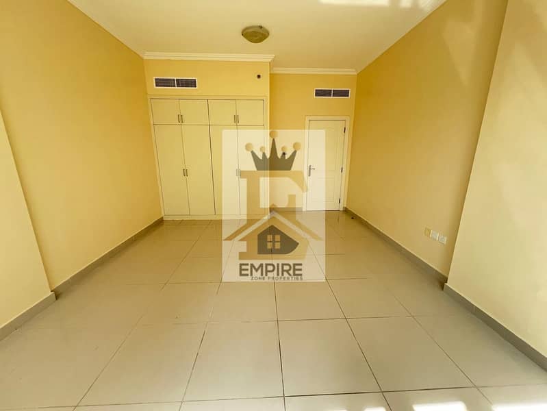 Prime location spacious apartment maintenance free close to Dubai