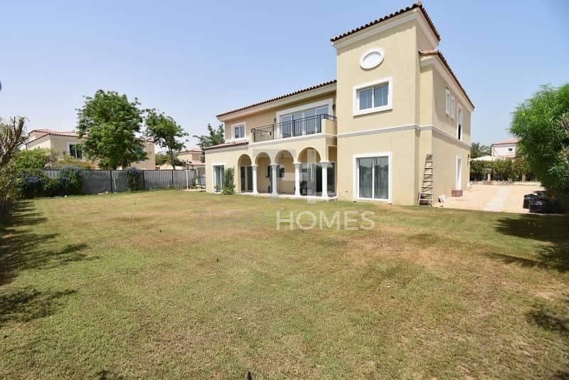 Large Plot|Cul De sac |Landscaped Garden