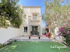 تاون هاوس في الينابيع 14،الينابيع 3 غرف 250000 درهم - 14621724