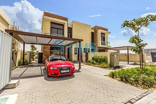Luxurious golf view townhouse with spacious garden