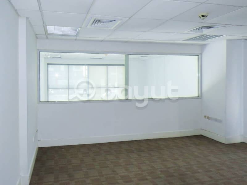 Spacious showroom with a great location and special price.