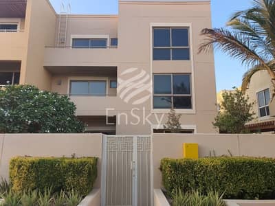 Modern and Bright 4 bedroom town House /Perfectly ... Modern and Bright 4 bedroom town House /Perfectly ...