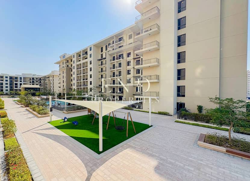 Vacant | Multiple Cheques | Corner | View Today