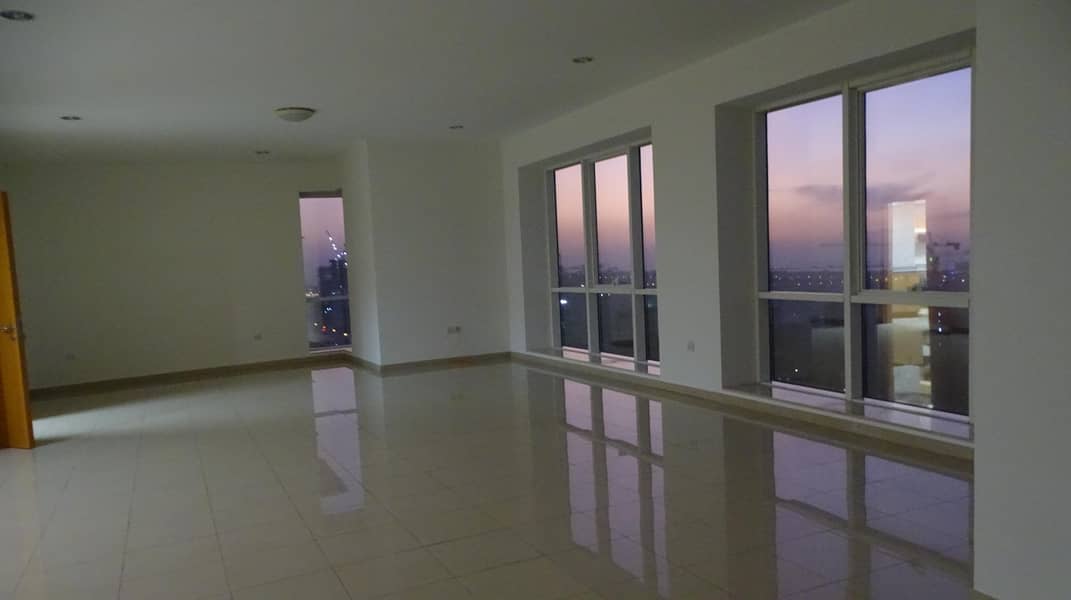 Spacious Apartment with Great View