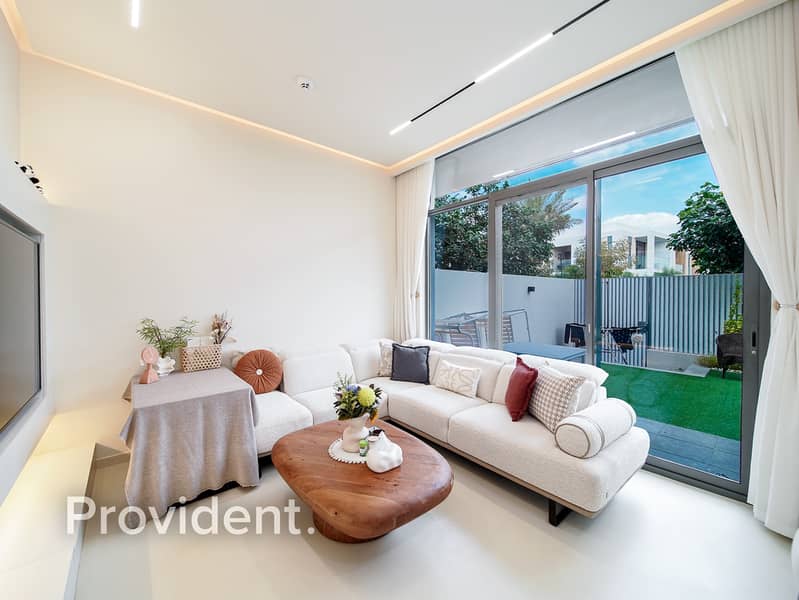 Renovated | Full Park Facing | Single Row | VOT Renovated | Full Park Facing | Single Row | VOT