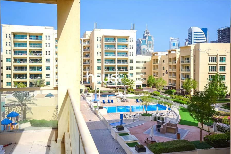 Exclusive | Vacant on Transfer | Renovated Exclusive | Vacant on Transfer | Renovated
