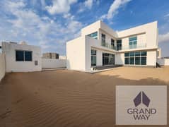 فیلا في العوير 4 غرف 240000 درهم - 14626723