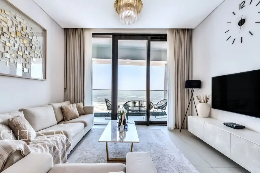 MARINA VIEW | UPGRADED | WITH BALCONY in Jumeirah Beach Residence (JBR)
