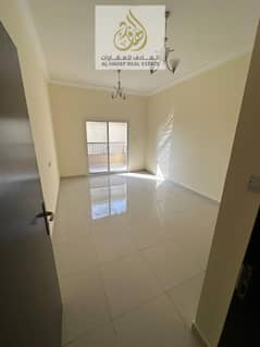 الايجارسنوي في عجمان منطقة الروضه 1 بجوار شرطه الحميديه وامام كنزهايبرماركت البنايه عائلات اول سكن غرفتين وصاله 3 حمام بلكونه تكيف مركزي مساحات كبير