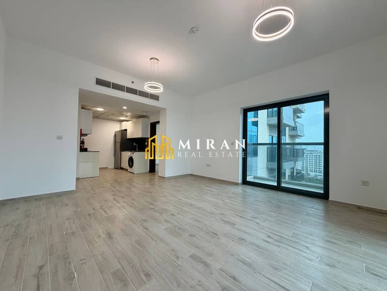 Pool View | Near Park | Ready to Move in