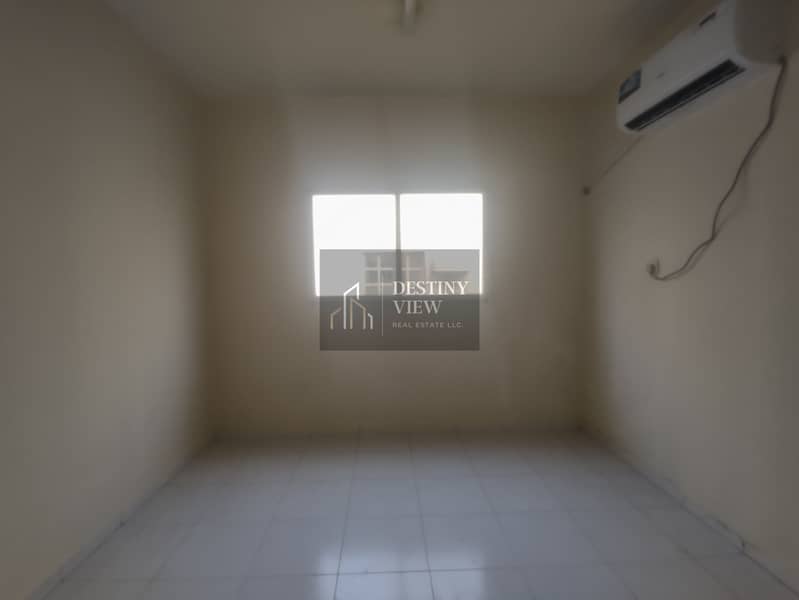 . Spacious 1BHK Apartment in Muweilah | 890 Sqft | 1Baths + Balcony | AED 2800 | Ambester| School Zone