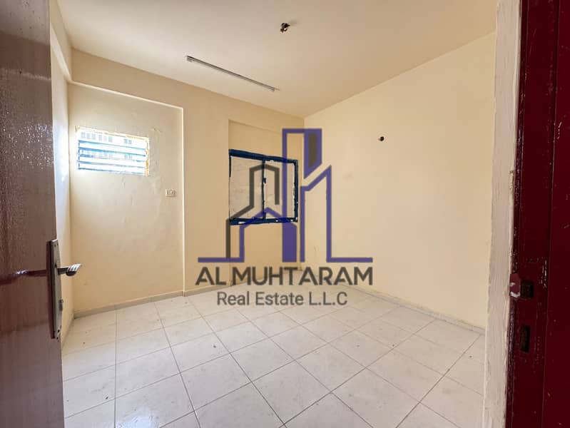 Affordable 1Bhk For bachelor available with balcony in butina