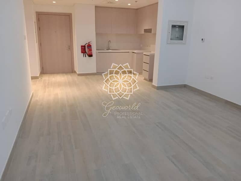 | Balcony | Parking | Facilities| Prime location