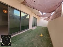 فیلا في مدينة شخبوط 4 غرف 140000 درهم - 14629774