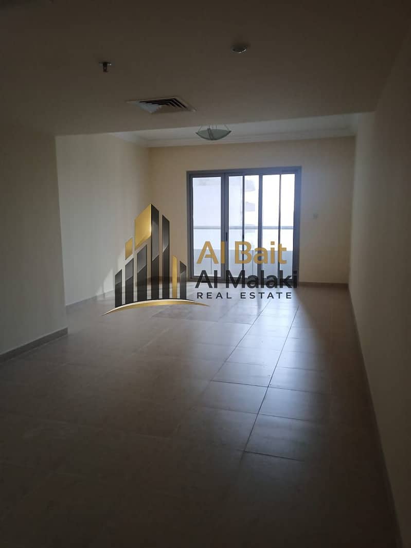 three bedrooms and a living room in Al Al Taawen with a balcony and open view