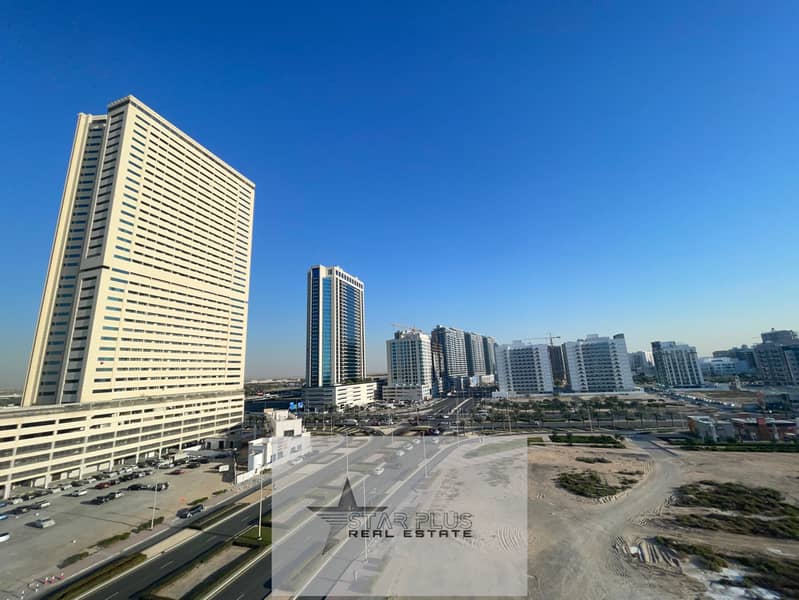 SPACIOUS 2BHK | WITH ALL AMENITIES | ON PRIME LOCATION | READY TO MOVE